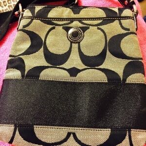 C Coach Beige & Black Crossbody Purse Bag